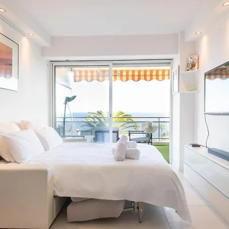 Apartment With Terrace Pool & Access Golfe-Juan