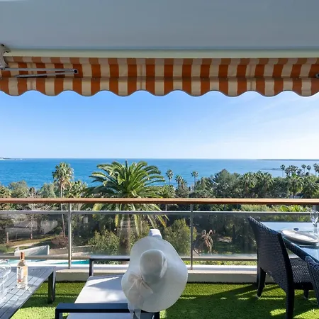 Apartment With Terrace Pool & Access Golfe-Juan