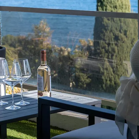 With Terrace Pool & Access *