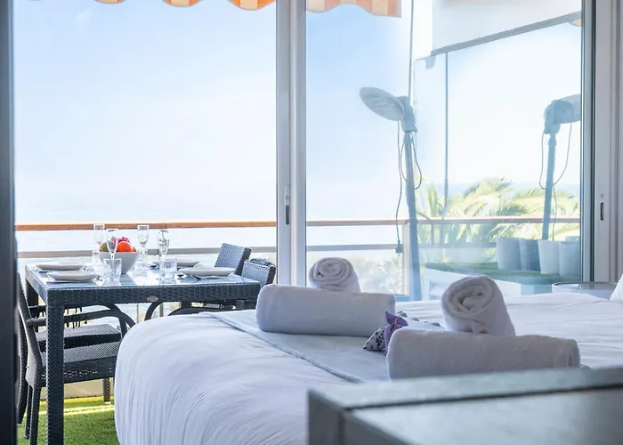 Διαμέρισμα With Terrace Pool & Access